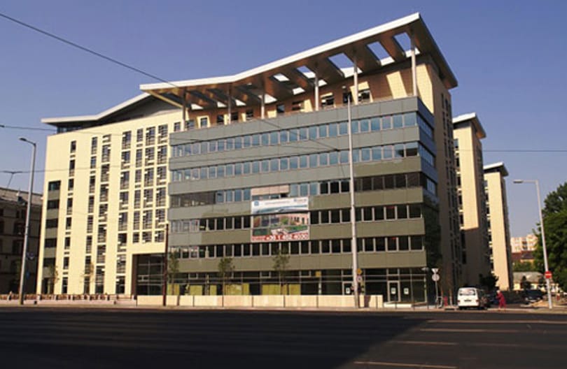 High-tech kikötő Nagytéténynél?