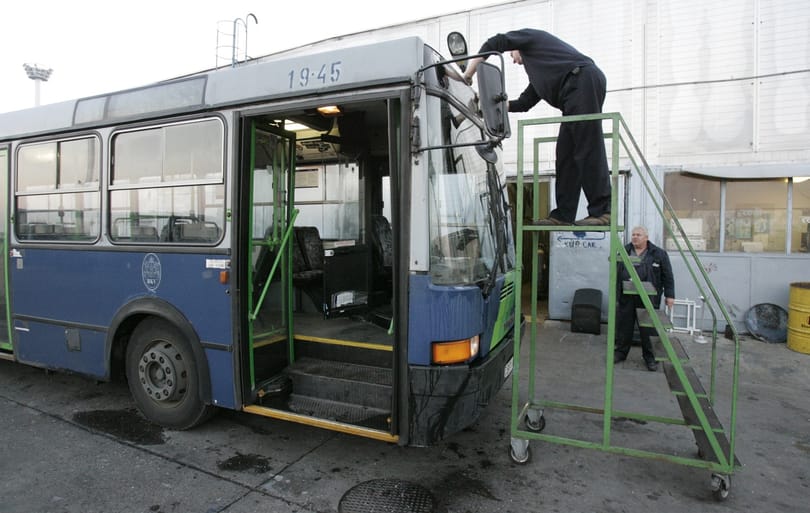 Hiányzik több száz buszsofőr, éppen a 3-as metró pótlása előtt