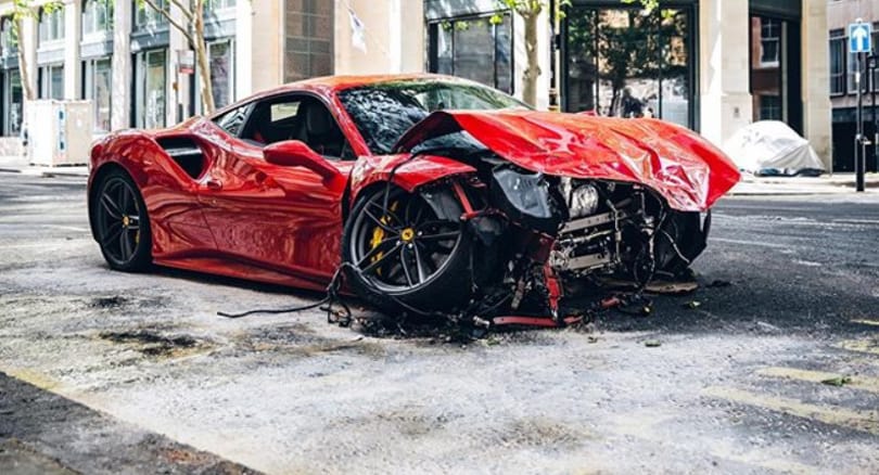 London közepén törte össze bérelt Ferrariját egy rapper