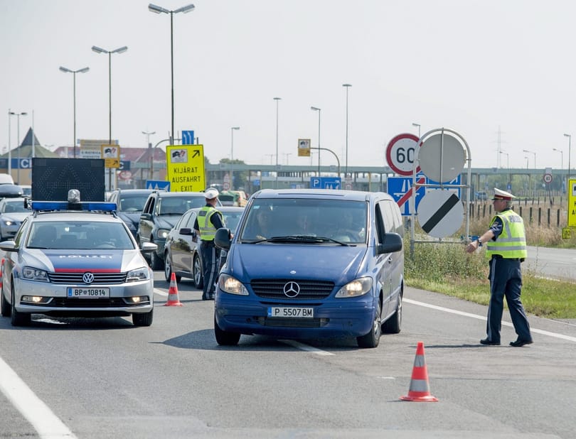 5 embercsempész ellen emeltek vádat a fővárosi ügyészségek