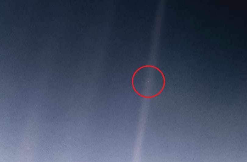 Felújították az egyik leghíresebb fotót, amely a Földről készült