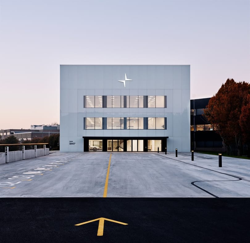 Igazán menő főhadiszállást kapott a Volvo sportkocsimárkája, a Polestar – fotók