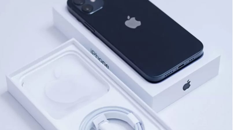 Kettő helyett három év: változhat az iPhone-okra vonatkozó jótállás Spanyolországban