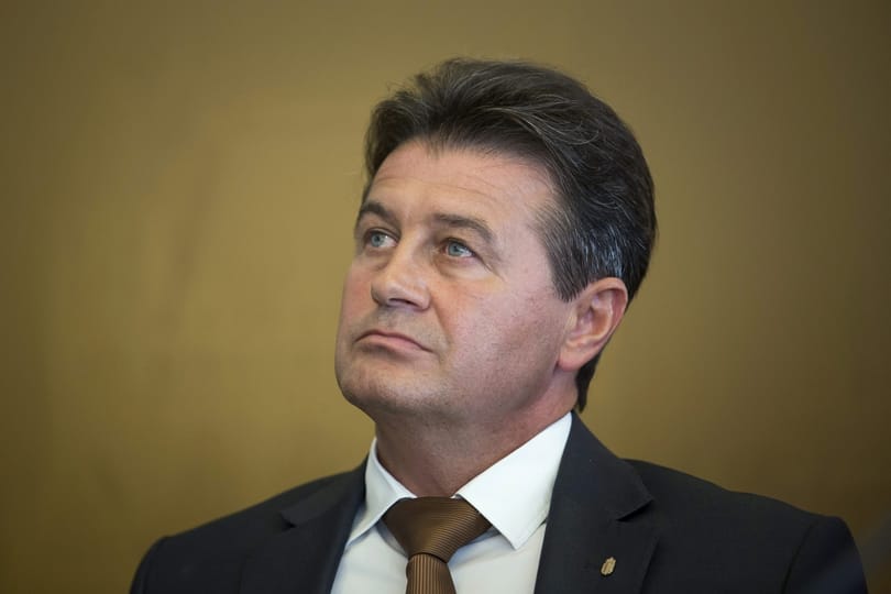 Tasó László fideszes képviselő rendkívül furcsán tudatta a helyiekkel, hogy elégedetlen a választási eredményekkel