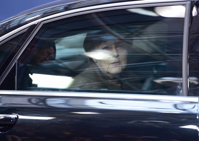 Merkel legszívesebben visszaforgatná az idő kerekét