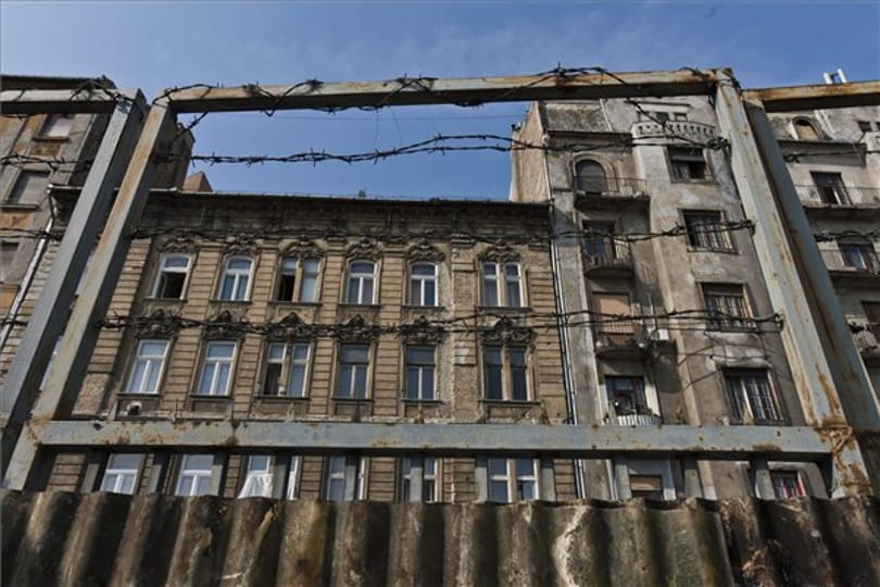Így bontják a Teleki téri piacot - de mi lesz a helyén?