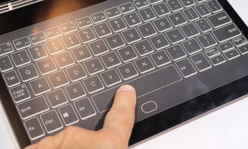 Fotókon a különlegességek: kisebb erőművet, alakváltó és e-tintás billentyűzetes notebookot is láttunk az IFA-n