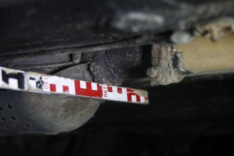 Félbehagyták a katalizátorlopást Tatabányán, mire visszamentek a tolvajok a rendőrök is ott voltak