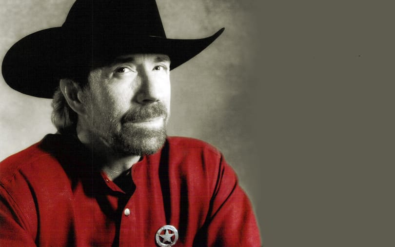 Már hétezren szavaztak Pozsonyban Chuck Norris-ra