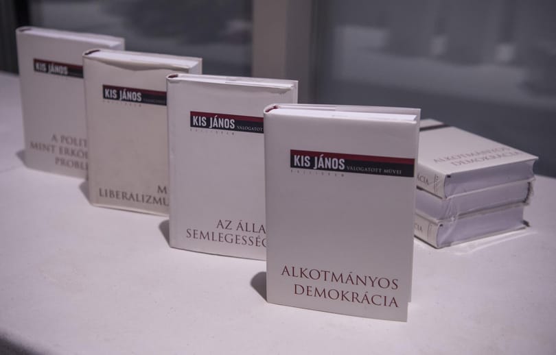Kis János: 