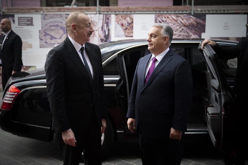 Orbán Viktor a Karmelitában tárgyalt az azeri elnökkel