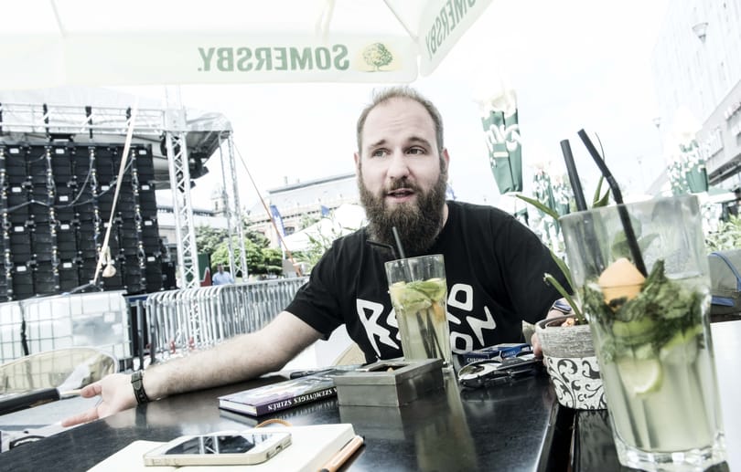 „A büszkén vállalt bunkóság ma politikai mozgalommá növi ki magát”