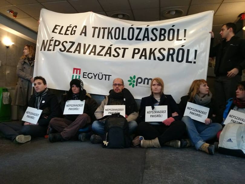 Előállították az Együtt-PM aktivistáit