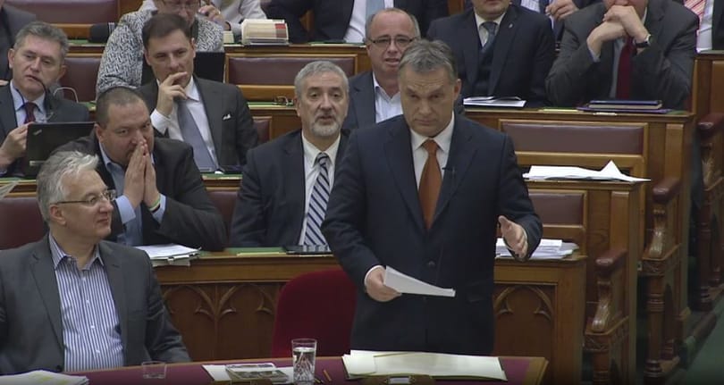 Orbán elárulta, milyen, ha stadion áll valaki kertjében