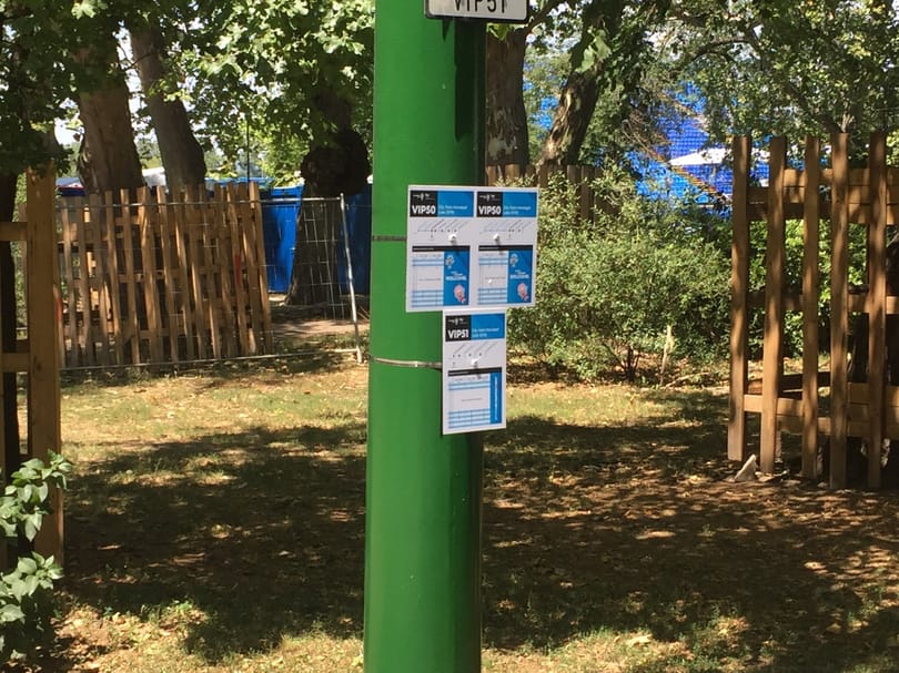 Látott már VIP-buszmegállót? A vizes vb-re csináltak