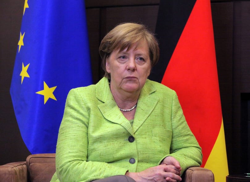 Merkel gyors kormányalakítást ígér Németországnak az újévre