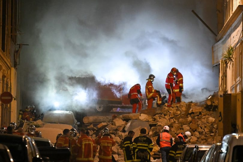 Két holttestet találtak a Marseille-ben összeomlott négyemeletes ház alatt