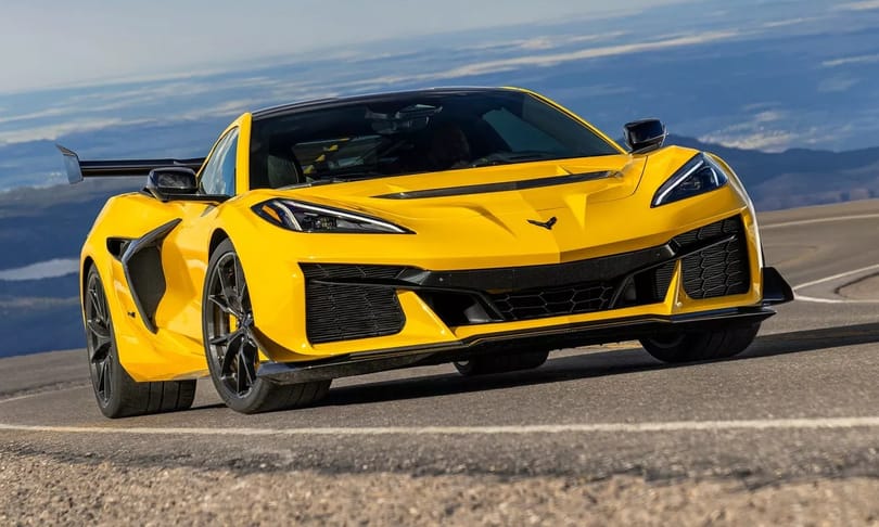 1200 lóerős őrület: hibrid biturbó V8-cal támad a legújabb Corvette