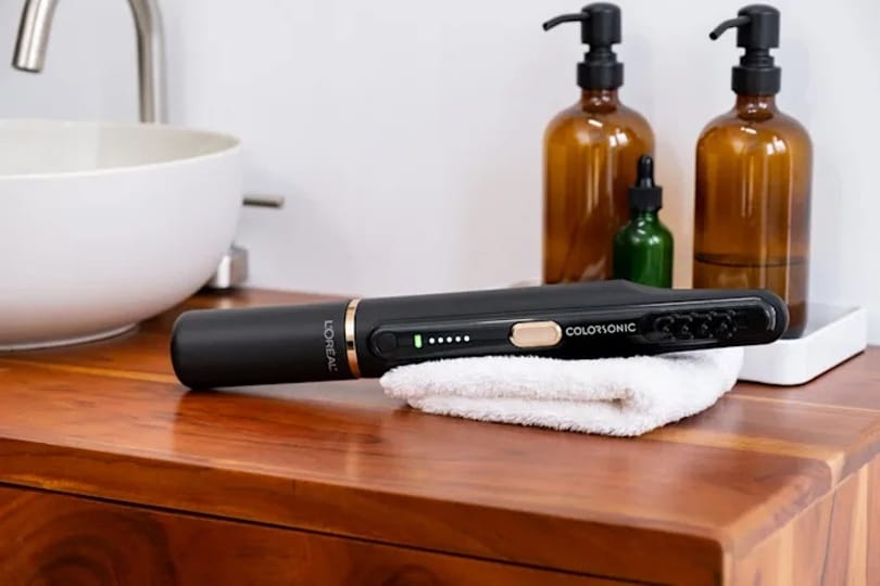 Otthoni hajfestőgépet mutatott be a L'Oréal, fodrászati minőséget ígér a cég