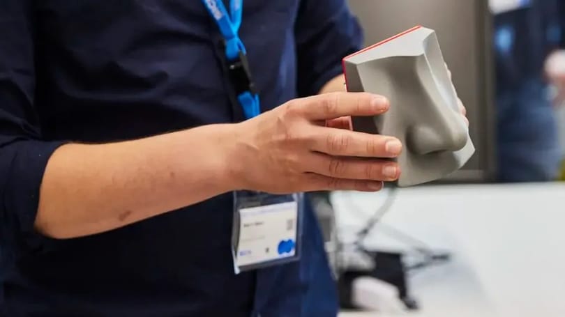 Változhat az evés-ivás, már a kanyarban vannak azok az e-orrok, melyek képesek szag alapján megelőzni az ételmérgezést