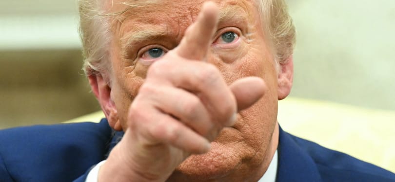 Reagált a New York-i tőzsde Trumpnak a Fed-elnök elleni kirohanására, gyengülni kezdtek a mutatók