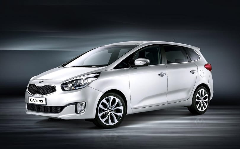 Kia Carens-bemutató: bővül a család