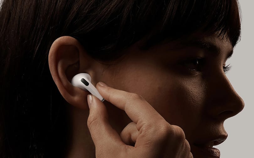 Új Apple-szabadalom: ha a fülhallgató meghallja a beállított kulcsszót, kikapcsolja a zajszűrőt