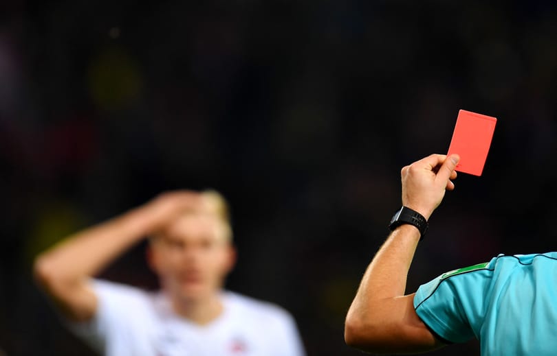 A Barça-PSG miatt kritizált romániai magyar bíró is vezethet meccset az Eb-n