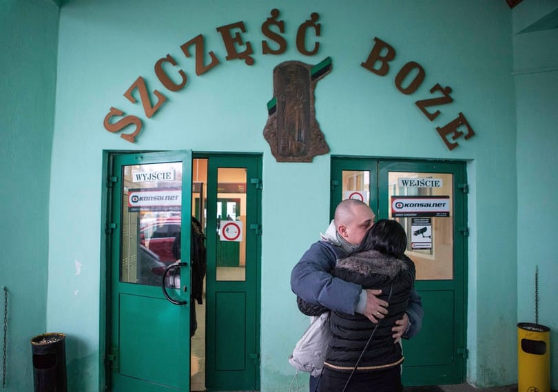 Kiszabadultak a mélyben rekedt lengyel bányászok