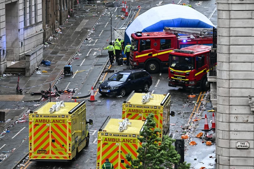 A rendőrség szerint nem terrorcselekmény történt Liverpoolban, 27 sérültet vittek kórházba