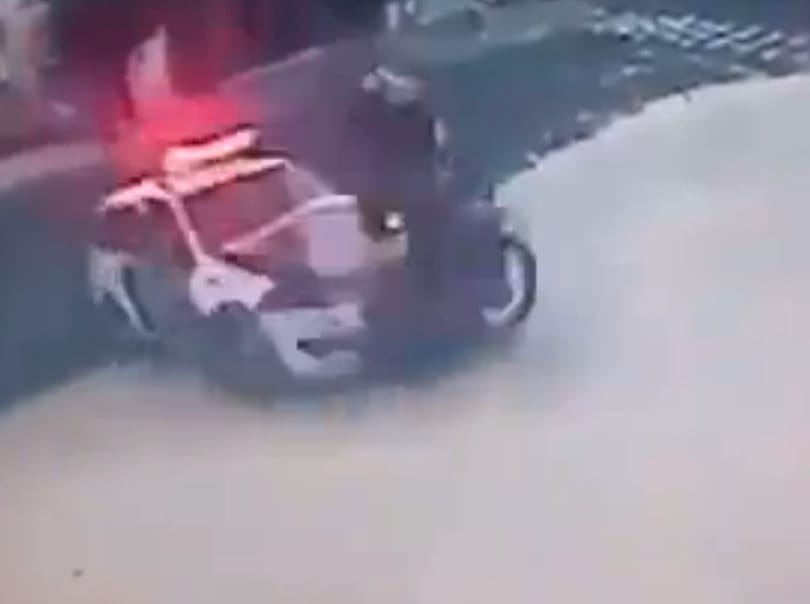 Autójukat, saját magukat és a bűnözőket sem kímélik a brazil zsaruk - videó