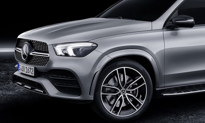Hibrid és biturbó V8 egyben: itt a legújabb Mercedes GLE divatterepjáró