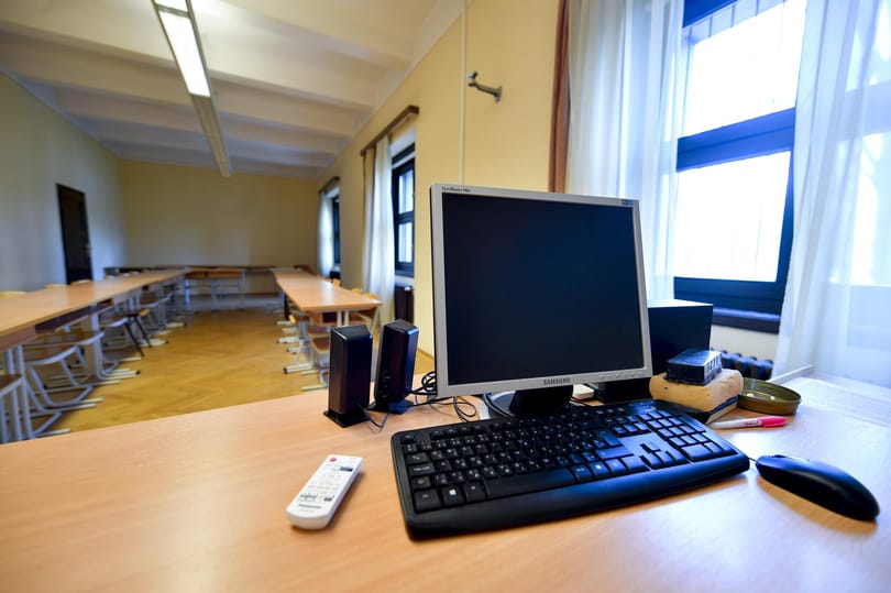 Vizsgaidőszak a koronavírus idején: történelmet írnak idén az egyetemisták