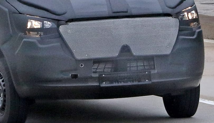 Kiszivárgott fotók: ilyen lesz az új Mercedes Sprinter