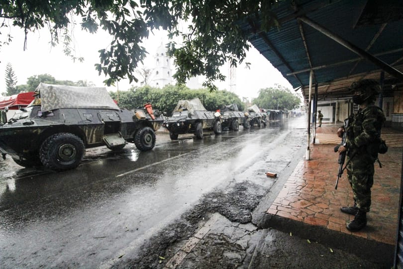 Tüntetők százai kezdtek fosztogatásokba Venezuelában
