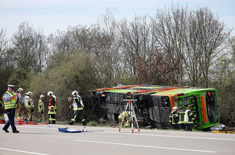 Nincs magyar áldozata a németországi buszbalesetnek