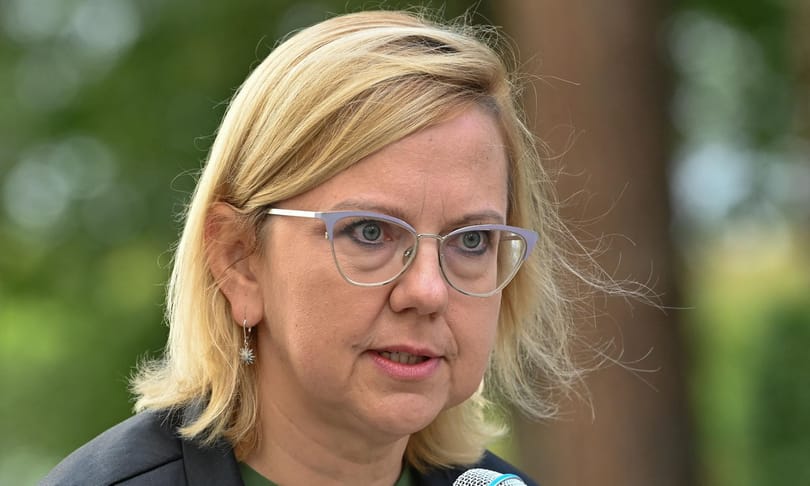 Lengyelország ellenzi az energetikai cégek extraprofitjának uniós megadóztatását