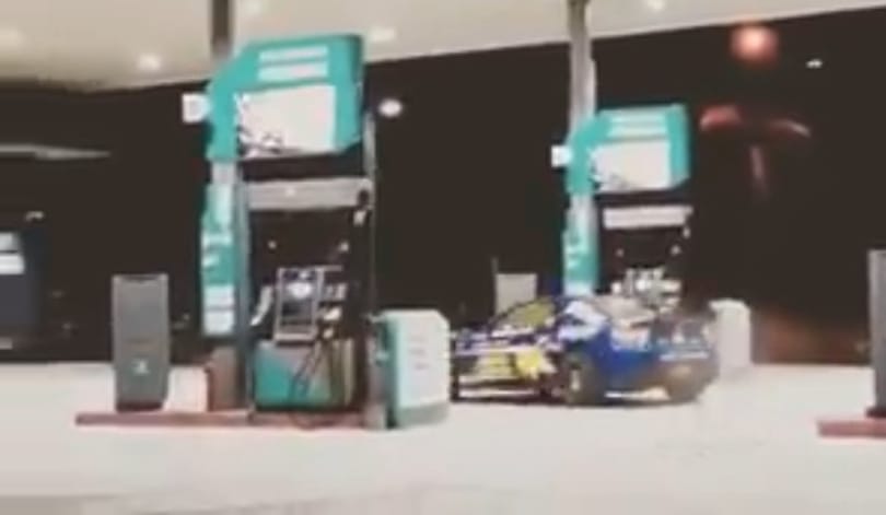 Letartóztatás járt a benzinkúton driftelő autósnak