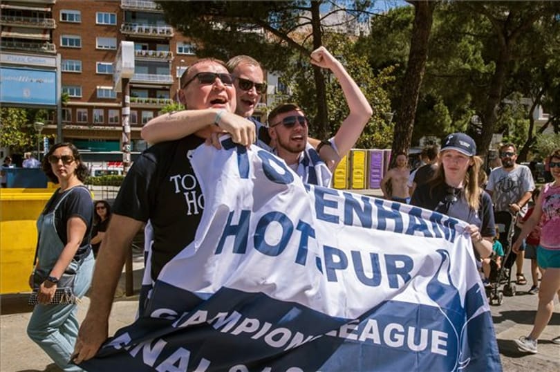 A világ első klímasemleges focimeccsét rendezné meg a Tottenham