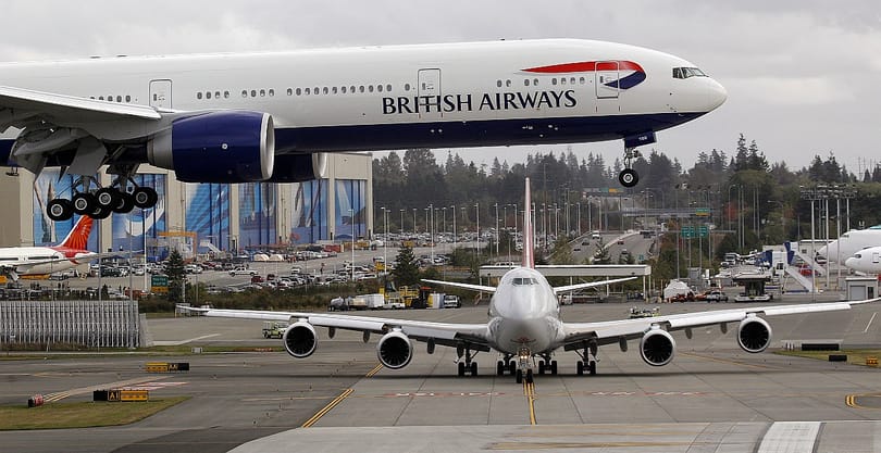 Egy pilóta összecseréltre a kezeit a kifutópályán, emiatt kigyulladt egy Vancouverbe tartó brit repülőgép
