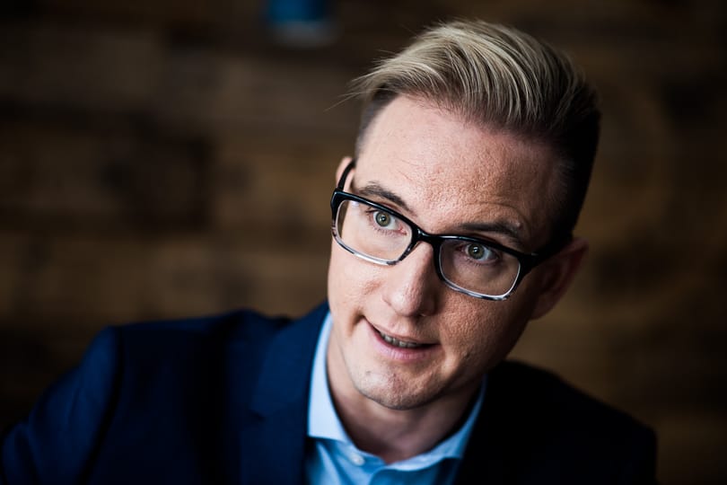 „Az ostobaság nem mentség” – Lakner Zoltán reagált a köztévé melegek „kigyógyításáról” készült műsorára