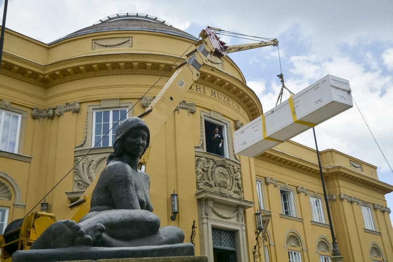 Kósa távozását követelik a Munkácsy-trilógia szétesése miatt