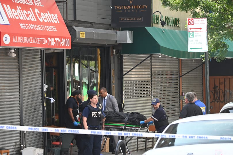 Hárman meghaltak egy New York-i étteremben kitört lövöldözésben