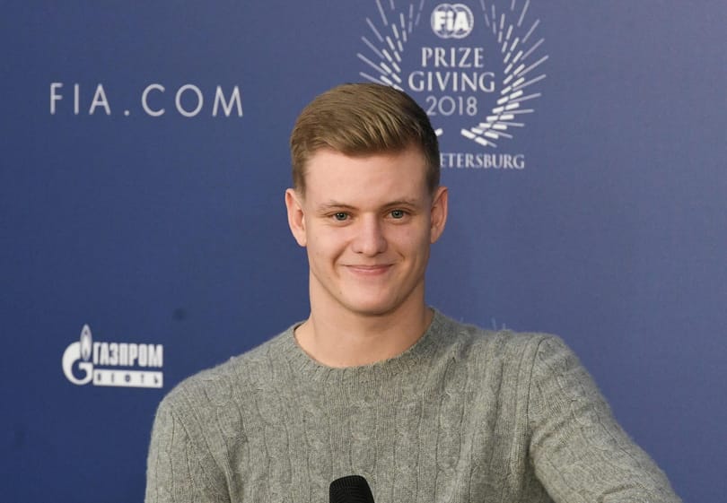 F1-es autót tesztelhet Mick Schumacher