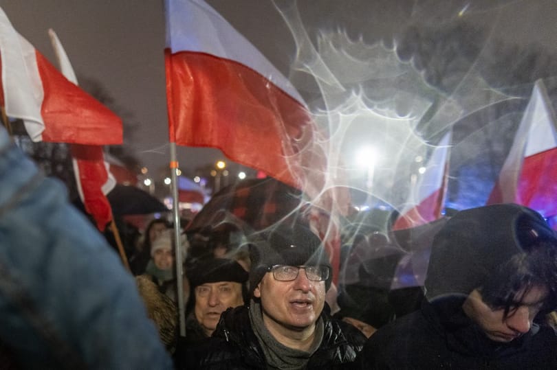 Egyre durvul a vihar a lengyel köztévé körül