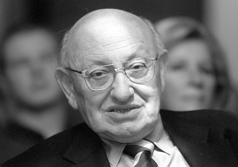 93 évesen meghalt 
