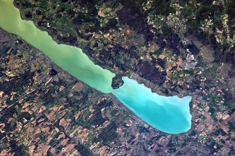 Strandolna a Balatonnál? Ennyit kell fizetnie érte