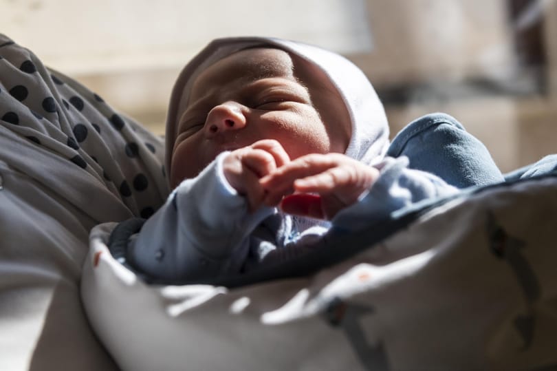 Az eddigi kettő helyett négy hónapig lehet majd kivenni az apasági szabadságot