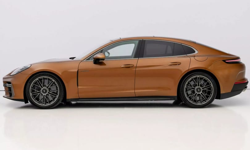 Alaphangon közel 80 millió forint: Magyarországon a biturbó V8-as, zöld rendszámos új Porsche Panamera