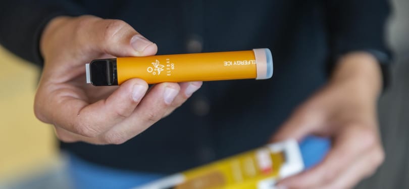 Színes, szagos és illegális, de egyre több tini szívja